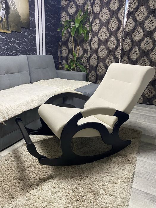 Продам кресло-качалку