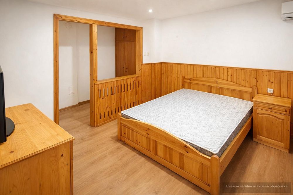 Просторен етаж от къща в кв. Коматево