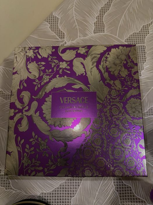 Подаръчна кутия Versace Pour Femme Dylan Purple