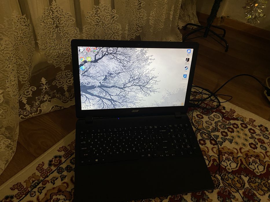 Acer ноутбук, SSD 200GB, RAM 4GB
