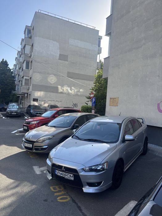 Mitsubishi Lancer