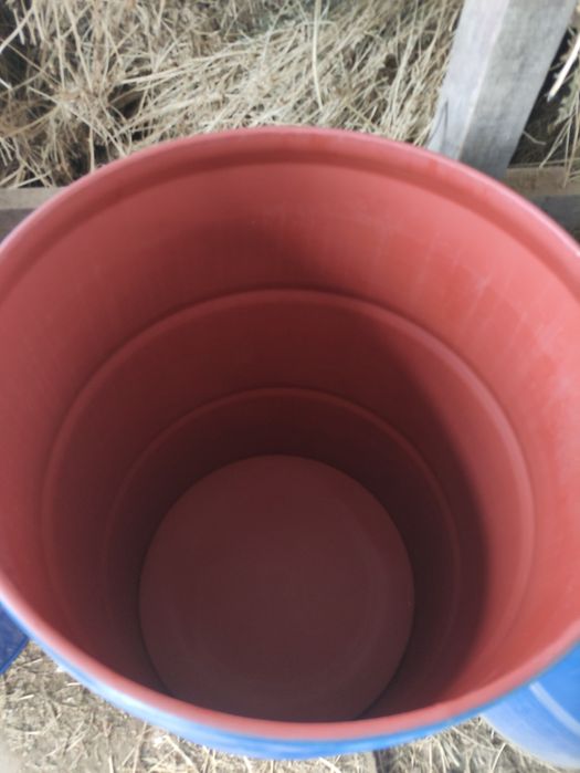 Продам бочки 200литров пищевые