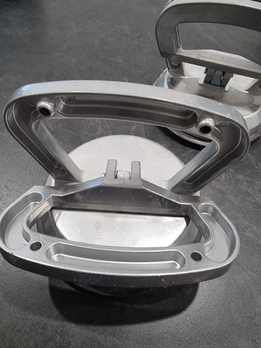 Ventuze gresie sau geamuri