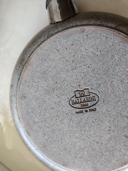 Сковороды 25, 22, 26, 30см