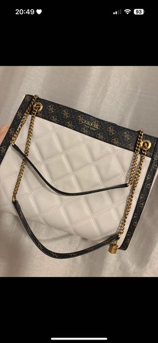 geanta de umar guess