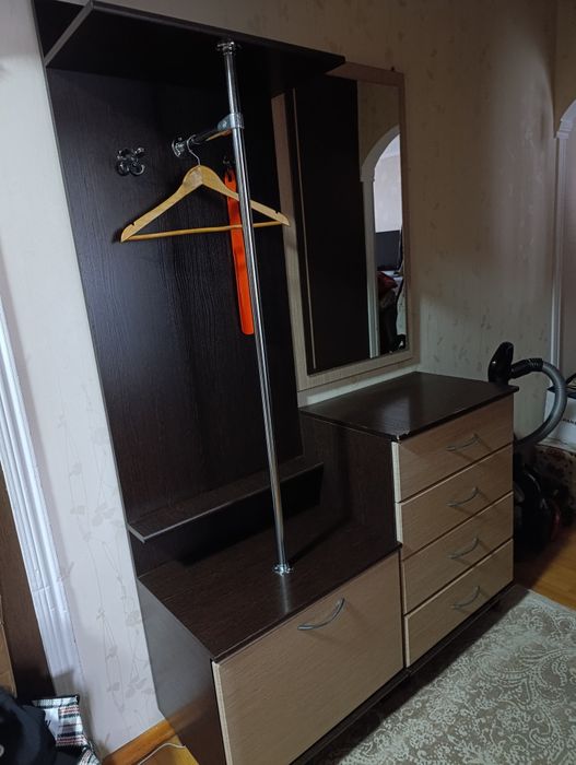 Прихожая , б/у, продаю