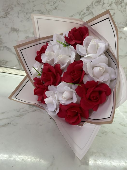 Букеты из мыльных роз