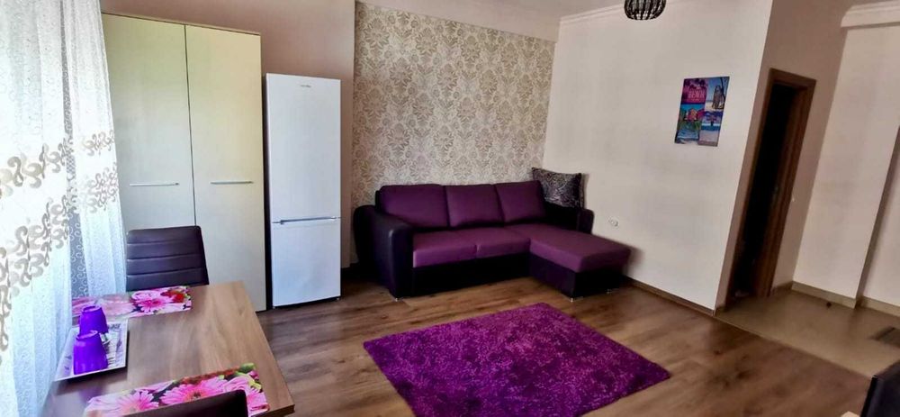 Propietar Vand apartament 2 camere Solid House Residence