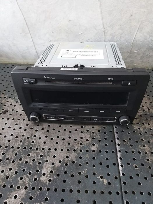 Radio cd player mp3 skoda yeti 5l 1z0035161m