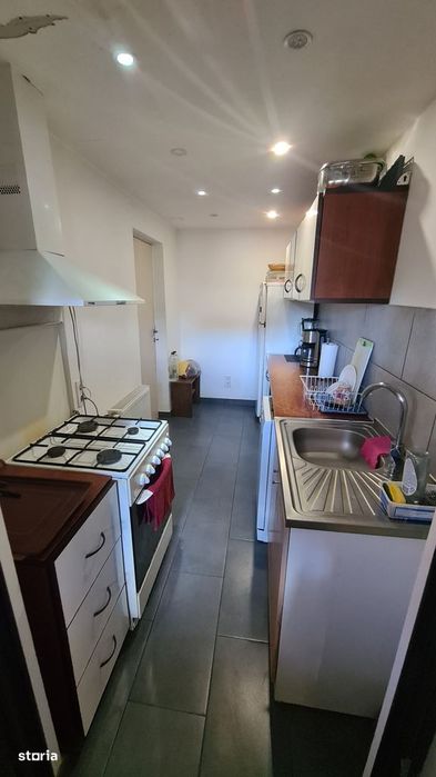 Casă de vânzare în comuna Albeștii de Argeș, județ Argeș.