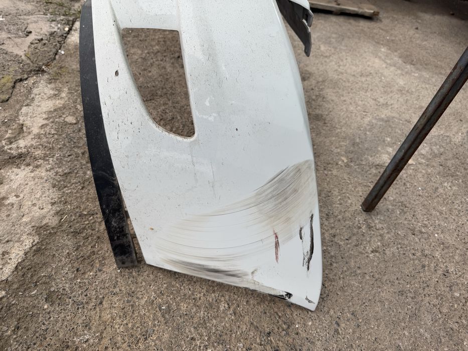 Продам бампер ваз 2114 и приора