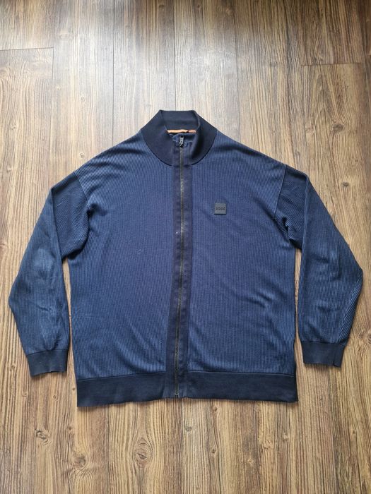 Страхотна мъжка жилетка HUGO BOSS размер 2XL