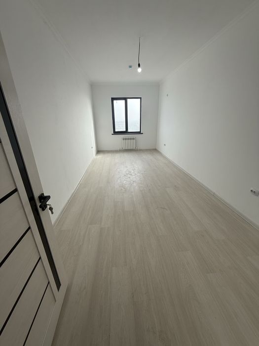 Срочна сотилади сергели бобир  махалла навастройка