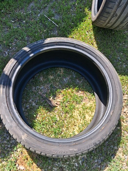 Anvelope bridgestone, 255 35 19,dot 2022.