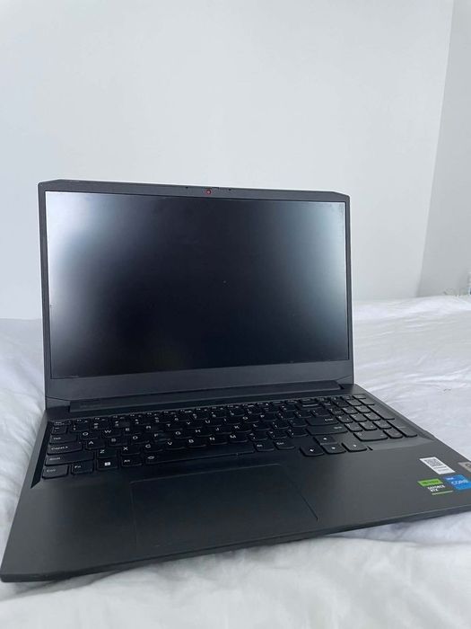 Laptop Lenovo IdeaPad Gaming3 (Accept schimb cu PC)