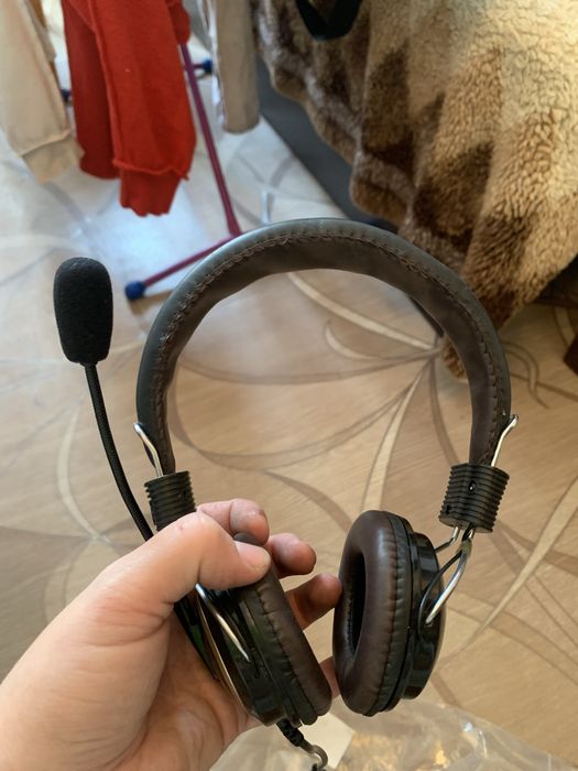 Продам наушники продам