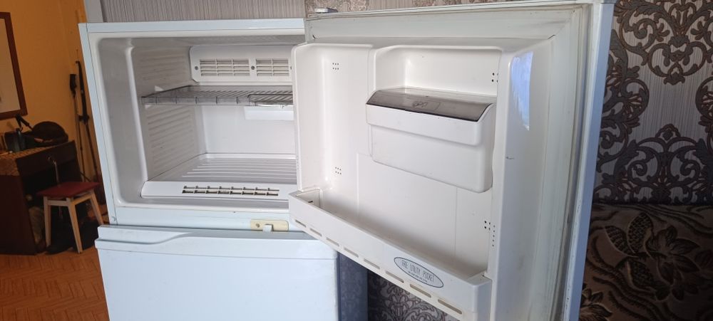 Продам холодильник Samsung