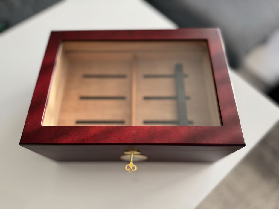 Хумидор за пури.