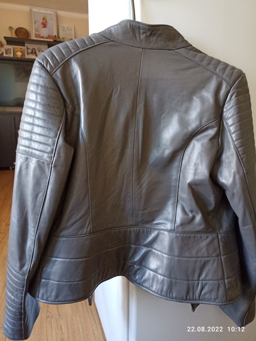 Женская кожаная куртка