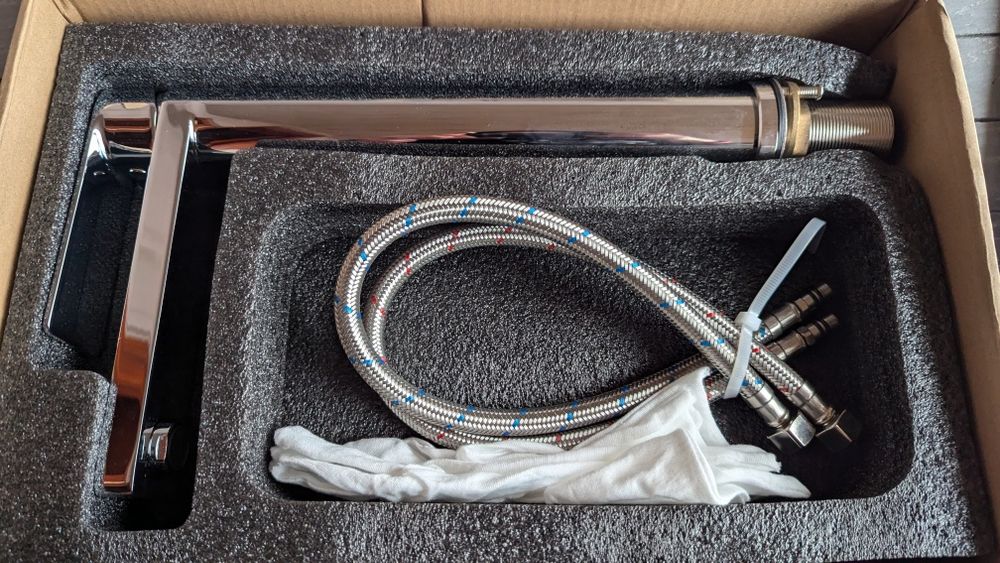 Baterie de chiuveta  noua