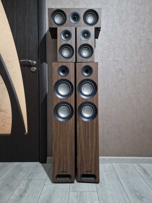 Ресивър за Домашно Кино Yamaha RX-V585 Jamo sub j 10
Колони Jamo S 807