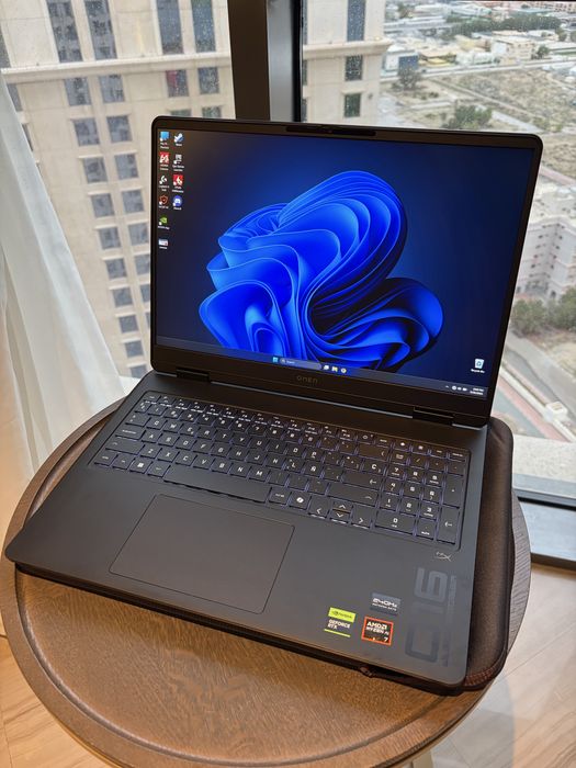 Laptop Gaming Hp OMEN 5060 rtx, 240hz,32gb ram ddr5, ryzen ai CA NOU!!