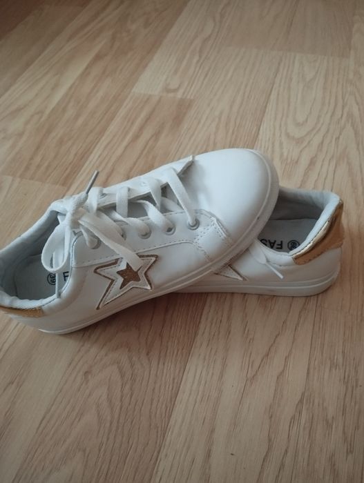 Pantofi sport nr. 37