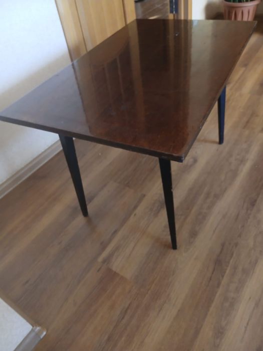 Журнальный столик