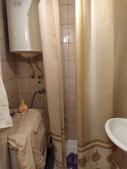 Дава се под наем Двустаен апартамент в Пловдив, Остромила - 59 кв.м за 229.5 € - Снимка #2