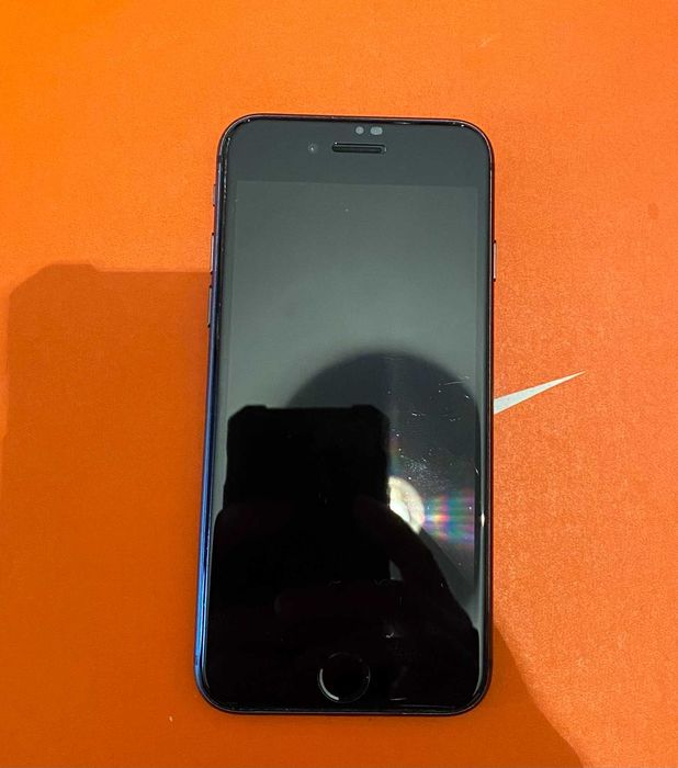 iPhone 8 256GB Space Gray 100% Живот на Батерията