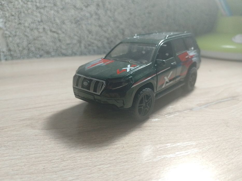 Машинка Land Prado