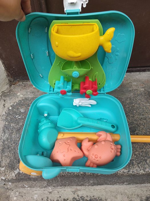 Chipolino кола за бутане/проходилка и куфарче с принадлежности за игра