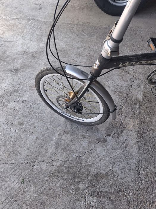 Vând bicicleta...