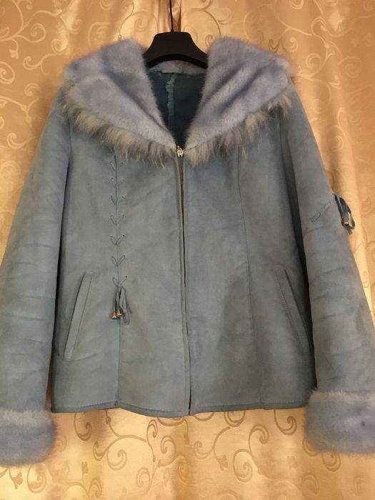 geaca de blana bleu măr 38-40