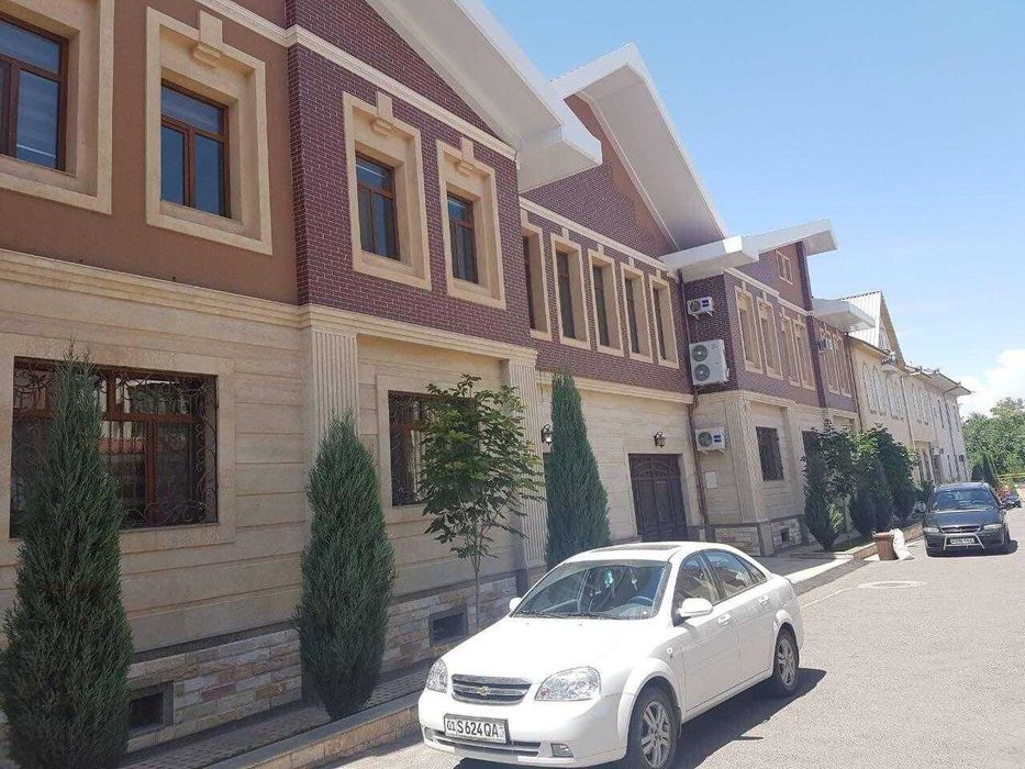 Центр Луначарского ул.Узумзар элитный р-н 12 сот.1.200 кв.м 22 комнат