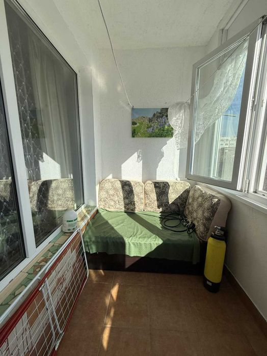 Двустаен апартамент до Ритейл Парк Кючук Париж