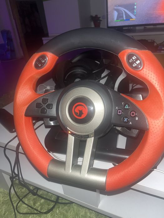 Vand volan cu pedale