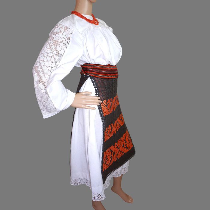 Costum popular vechi din Banat , port popular autentic vechi