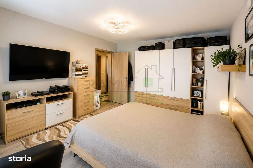 Apartament 4 Camere Decomandat  ,87 mp ,2 Parcări, boxa