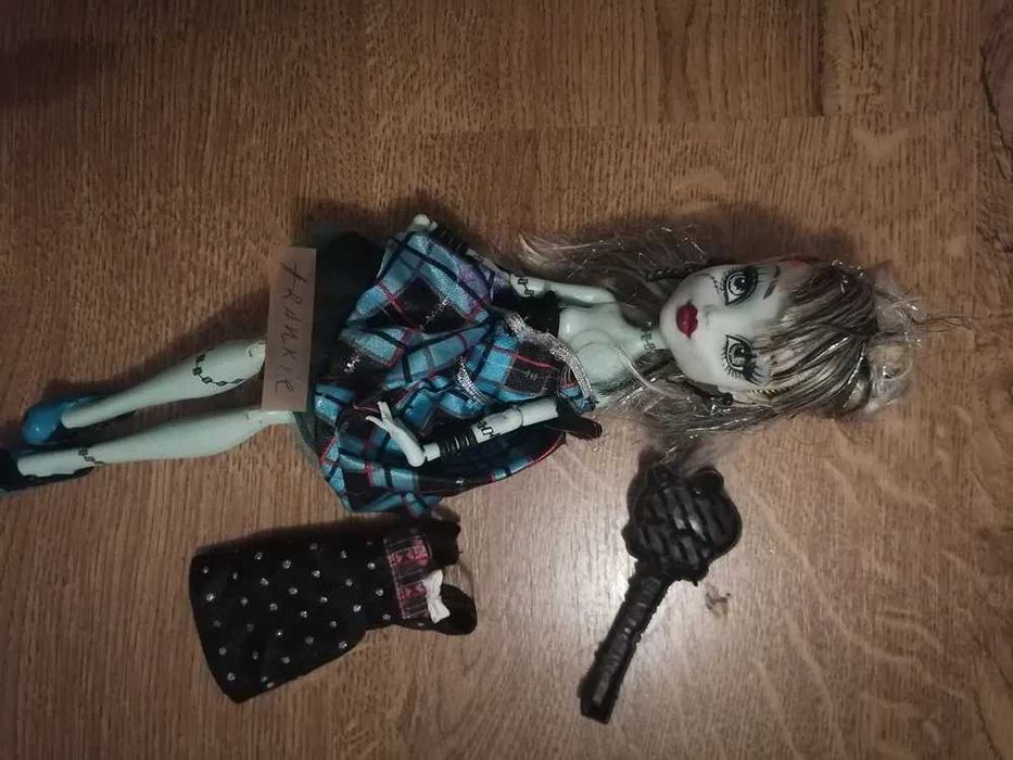 Monster high училището много кукли и музикална игра