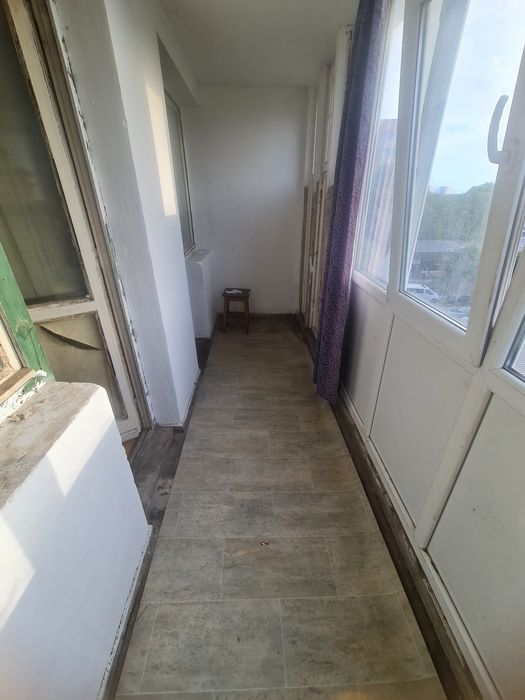 Vind 2camere tiglina2 etaj 3