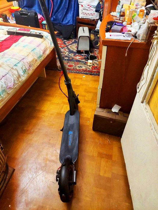 Продам электросамокат