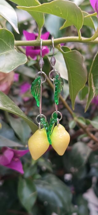 обеци от мъниста