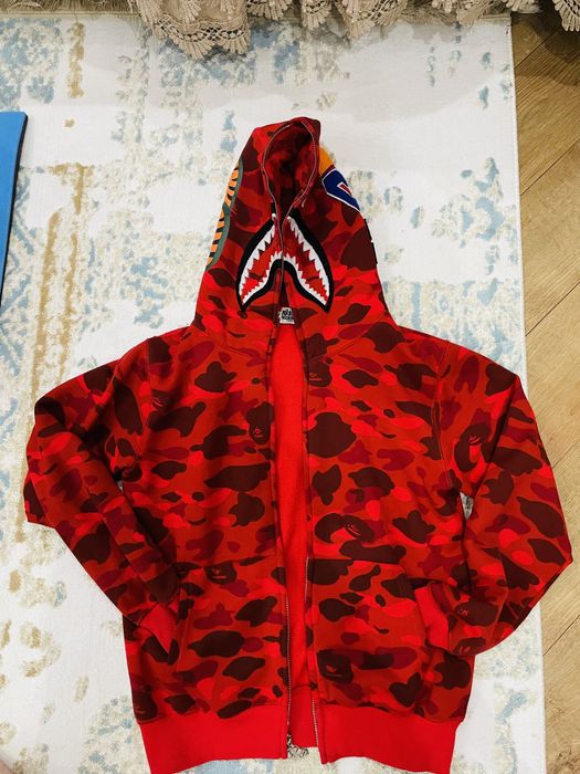 Продаю толстовку баб