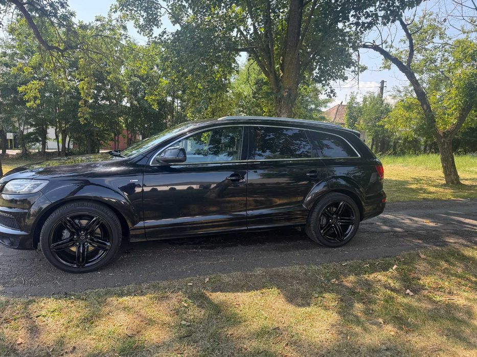 AUDI Q7 3.0 tdi quattro