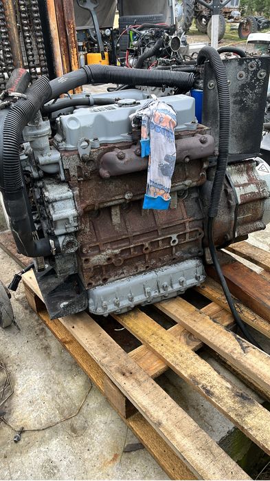 Motor Kubota V2203