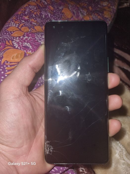 Huawei nova 11 pro ekran singan sotiladi