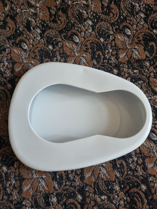 Продам судно металлическое эмалированное новое