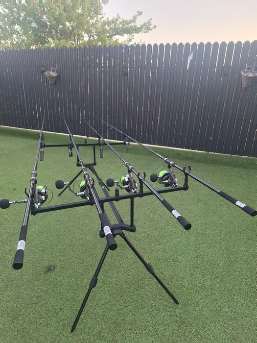 Set 4 Lansete Crap Pro FLx 9  3.90m 3.75 LBS 2 tronsoane Lbs + 4 Mulin