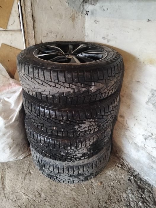 Диски на Лексус с зимними шинами